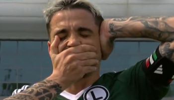 Blamaż Legii Warszawa. Czerwona kartka w 6. minucie i brak pomysłu na złamanie Radomiaka. Josue się wykartkował na Lecha (VIDEO)